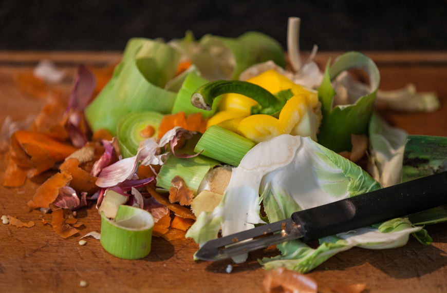 Τεράστια σπατάλη τροφίμων: 88 εκατ. τόνοι τροφής καταλήγουν στα σκουπίδια ετησίως στην ΕΕ