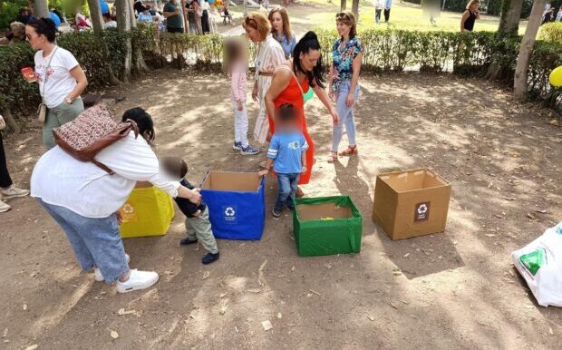 Ωραιόκαστρο: Παιδιά βρεφονηπιακών και παιδικών σταθμών ενημερώθηκαν με παιχνίδια για την ανακύκλωση