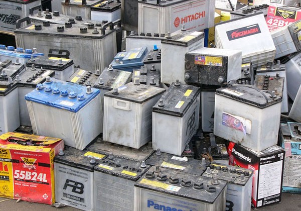 Νέος ευρωπαϊκός κανονισμός για τις μπαταρίες και τα απόβλητα μπαταριών